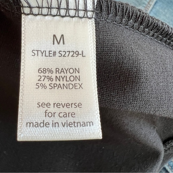 Seattle Seahawks T Shirt 3/4 Sleeve NFL Team Apparel Football Casual Top - Picture 8 of 13